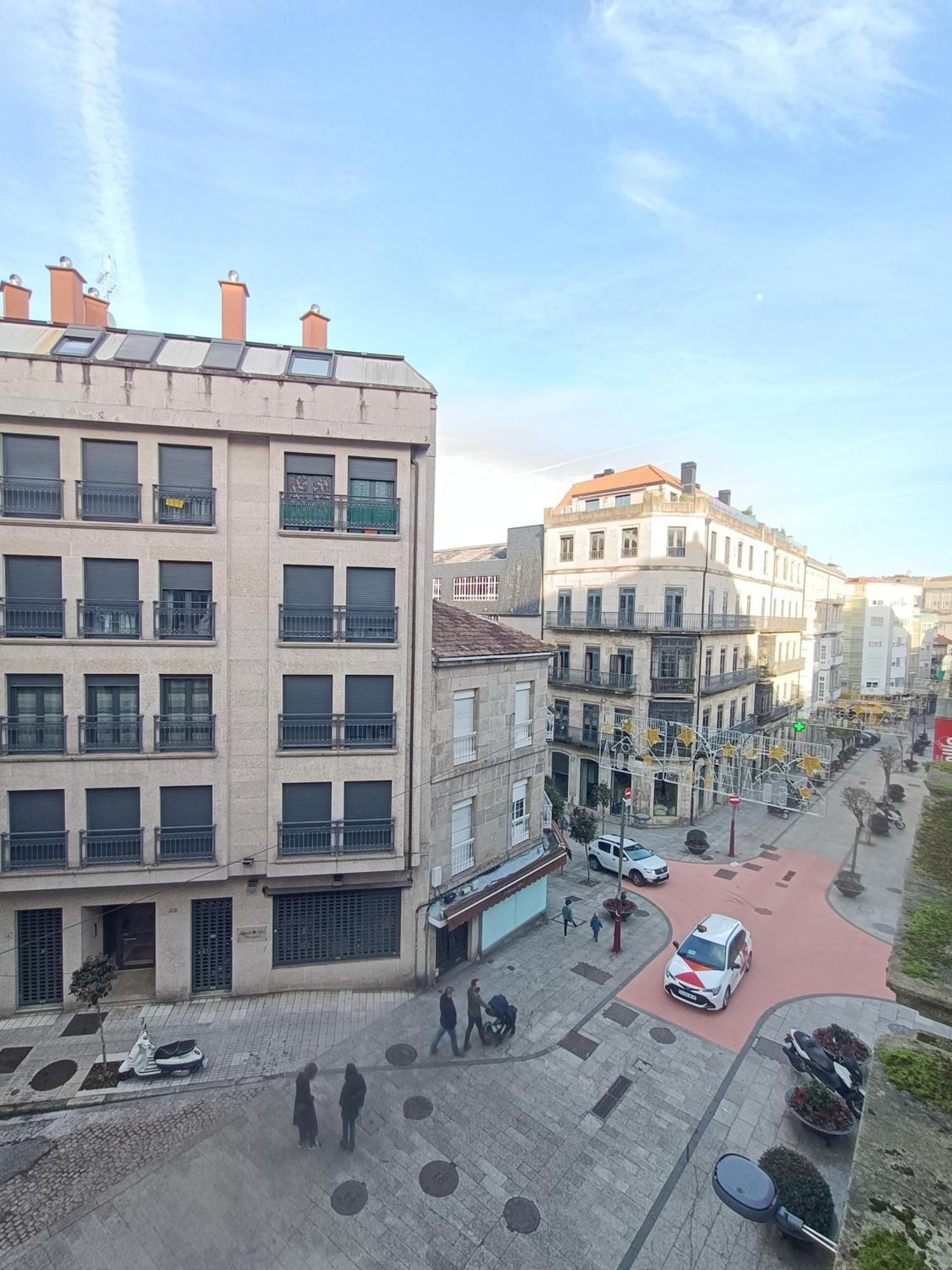 Progreso Marketloft 24 Vigo Esterno foto